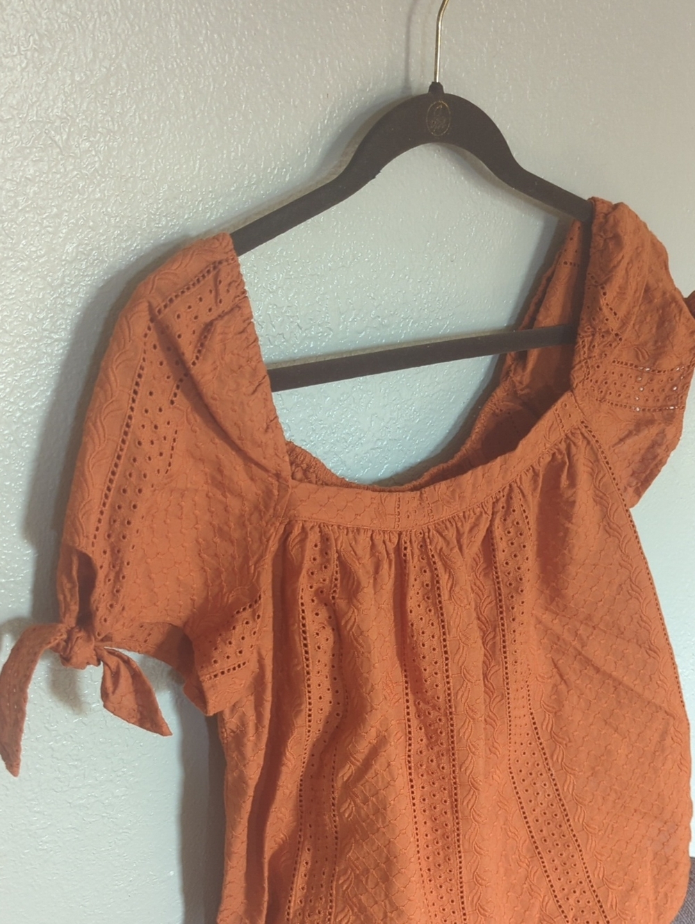Universal Thread Rust Orange Eyelet Peasant Blouse